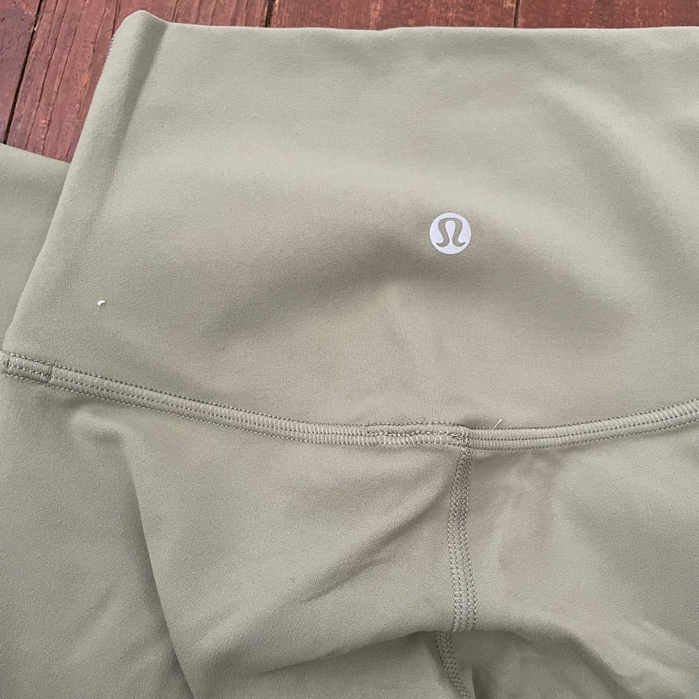 LULULEMON 25” LEGGINGS